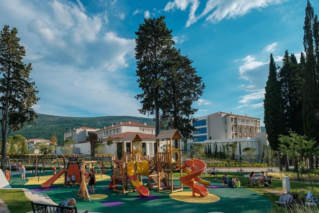 Acacia Hill Apartments Herceg Novi Eksteriør bilde